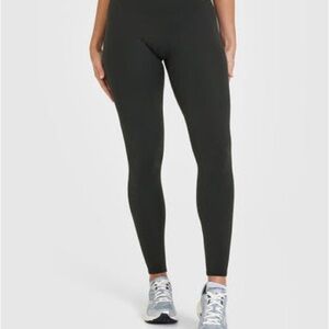Oner Active SoftMotion™ Leggings
Color: Soft Black
Size: M - Short